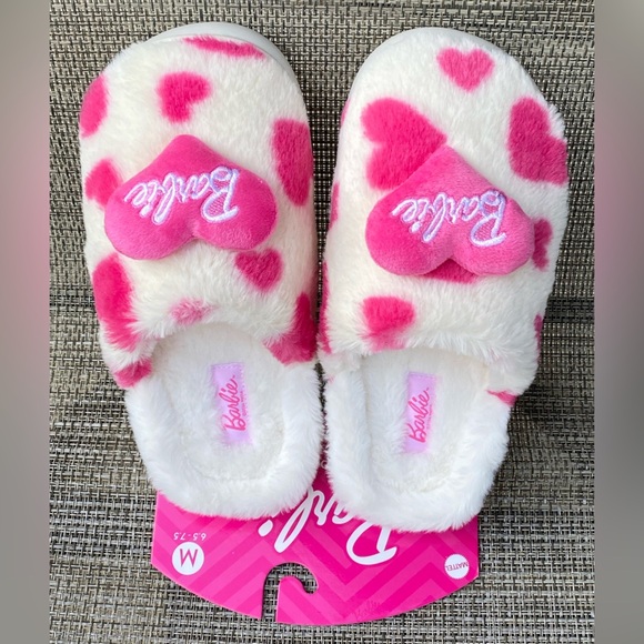 Barbie Pink Cream Faux Fur Logo Super Push Comfy Women's Slippers Sz M (6.5-7.5) - Picture 2 of 13